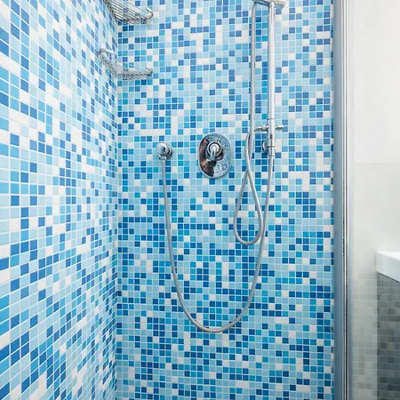 Aquamarine Paradise *